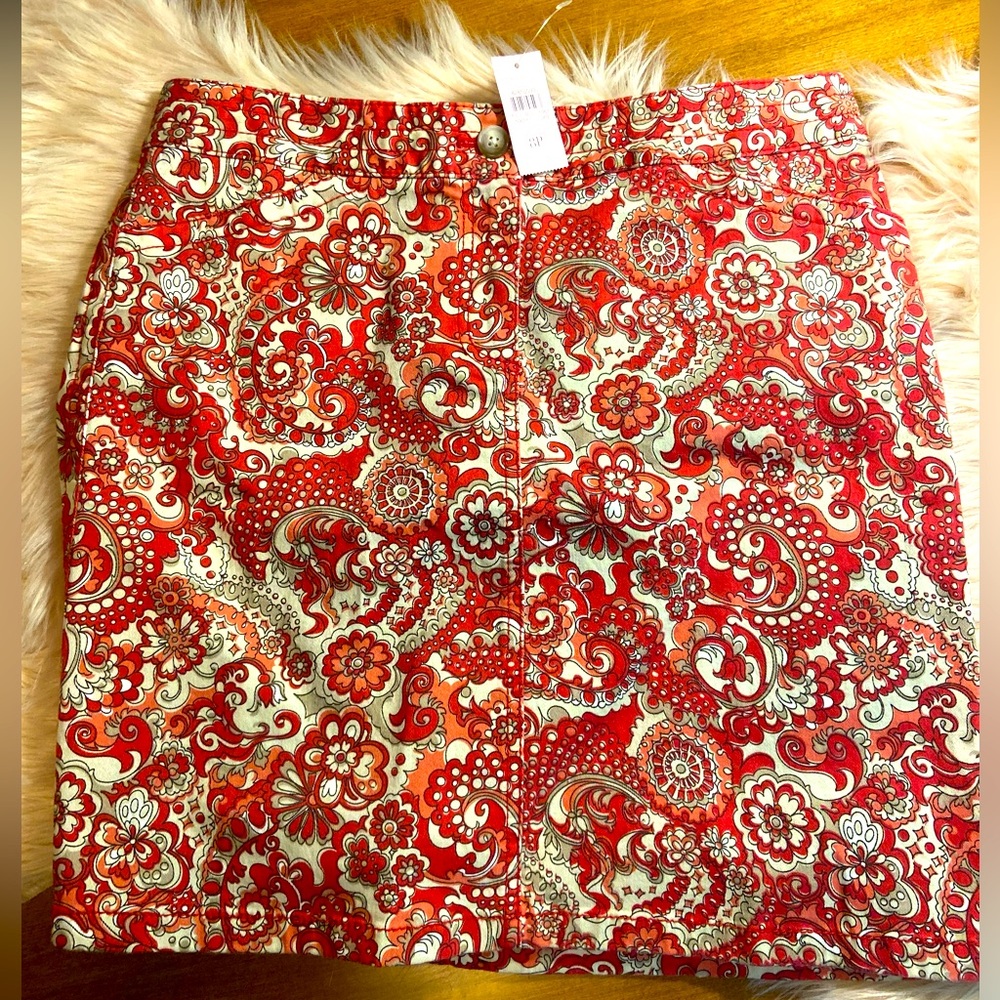 Ann Taylor size 8P NWT skirt